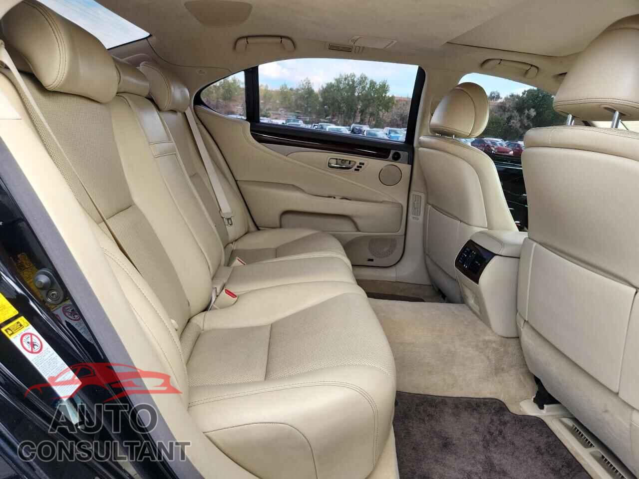 LEXUS LS460 2013 - JTHDL1EF6D5005769