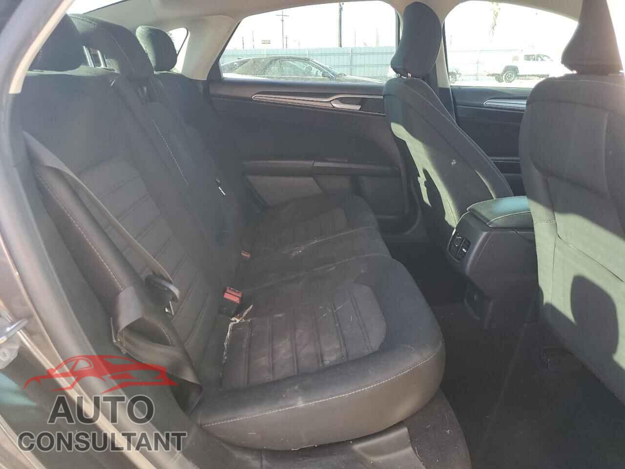 FORD FUSION 2019 - 3FA6P0HD7KR232469