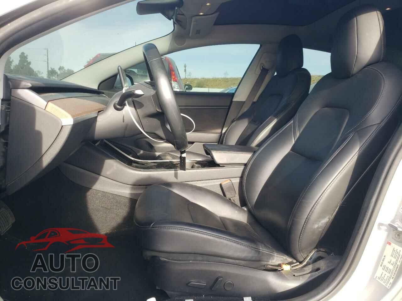 TESLA MODEL 3 2018 - 5YJ3E1EA3JF040727