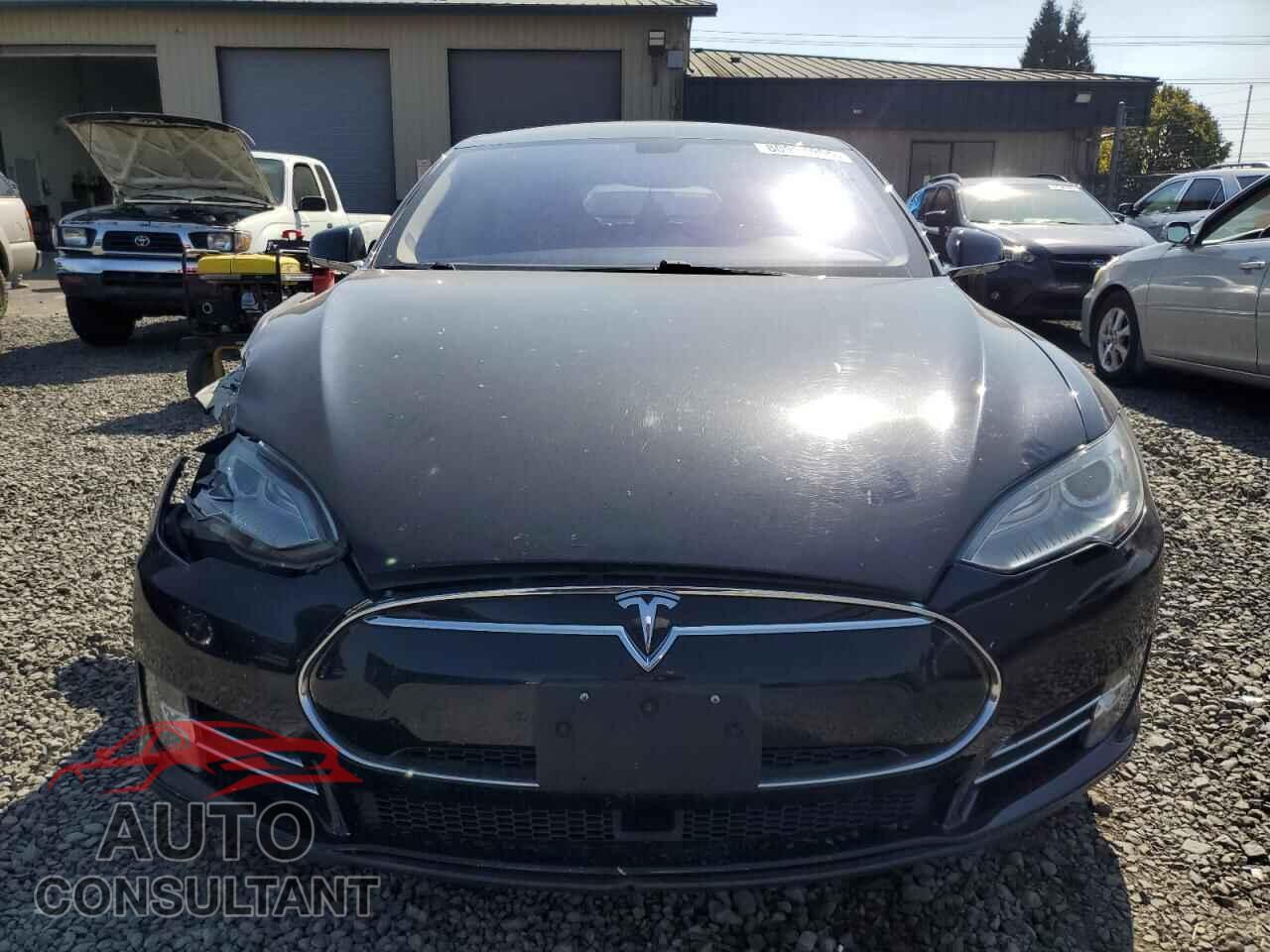 TESLA MODEL S 2013 - 5YJSA1CN9DFP23159