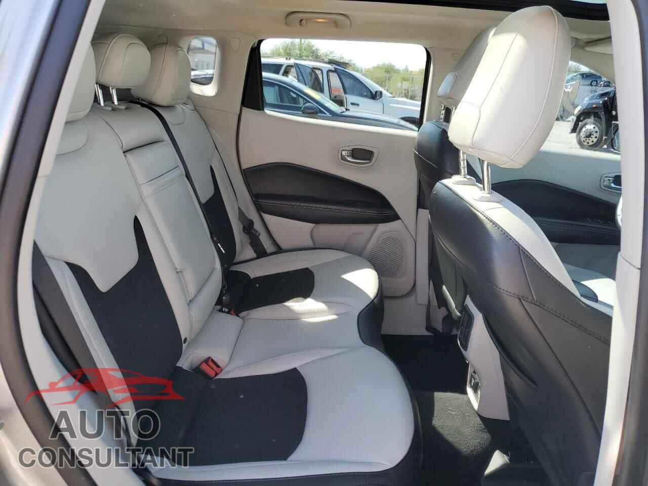 JEEP COMPASS 2019 - 3C4NJCBB4KT706266