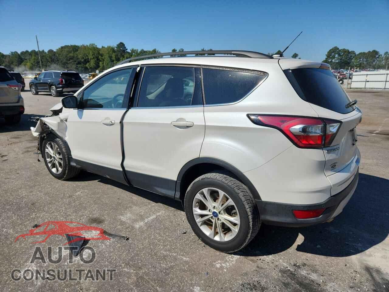 FORD ESCAPE 2017 - 1FMCU0GD4HUC18677