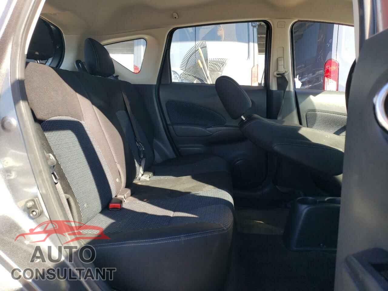 NISSAN VERSA 2017 - 3N1CE2CP3HL354583