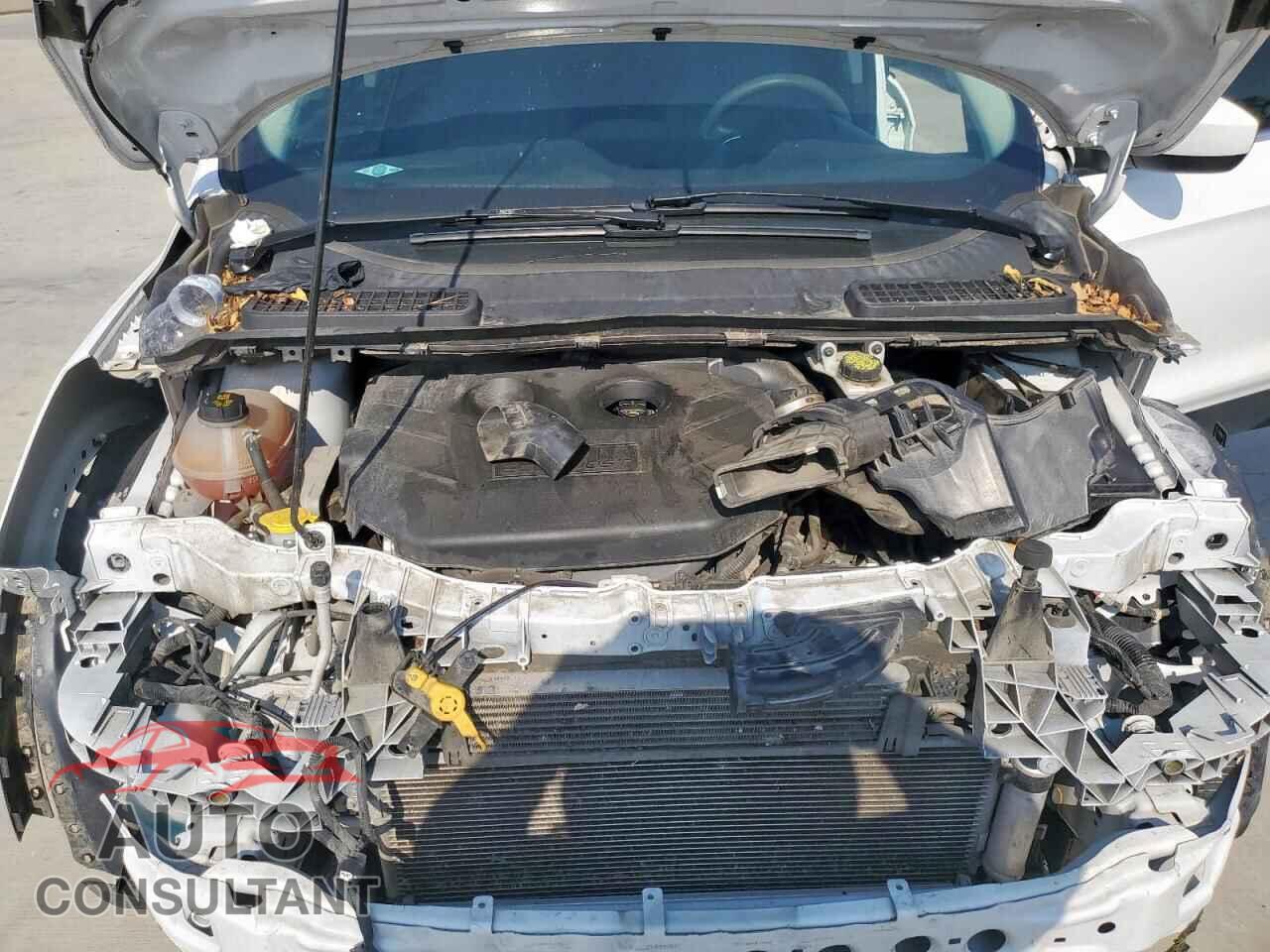 FORD ESCAPE 2017 - 1FMCU9G95HUC53888