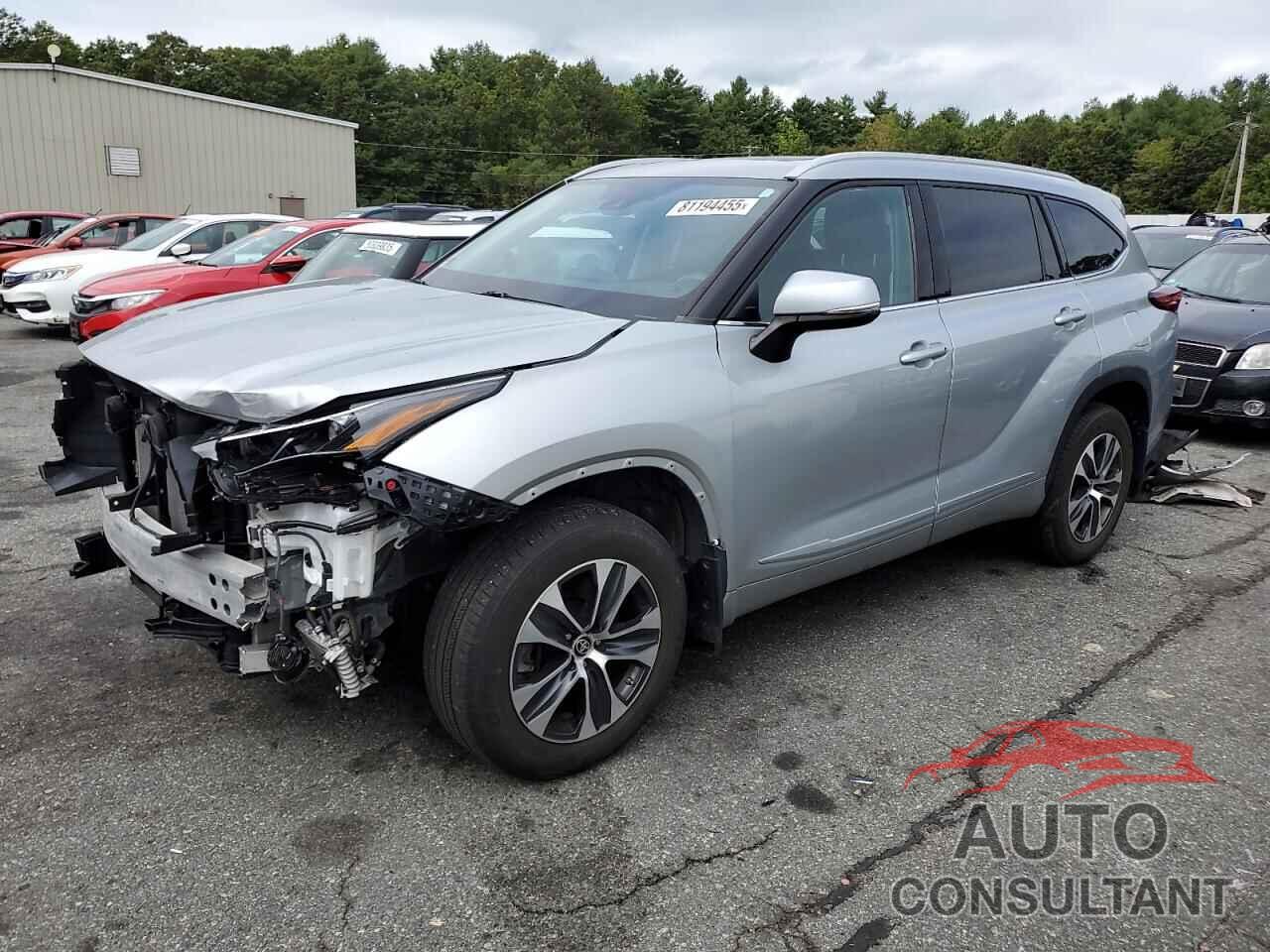 TOYOTA HIGHLANDER 2022 - 5TDHZRBH9NS581597