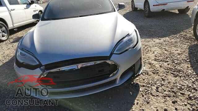 TESLA MODEL S 2014 - 5YJSA1H19EFP33651