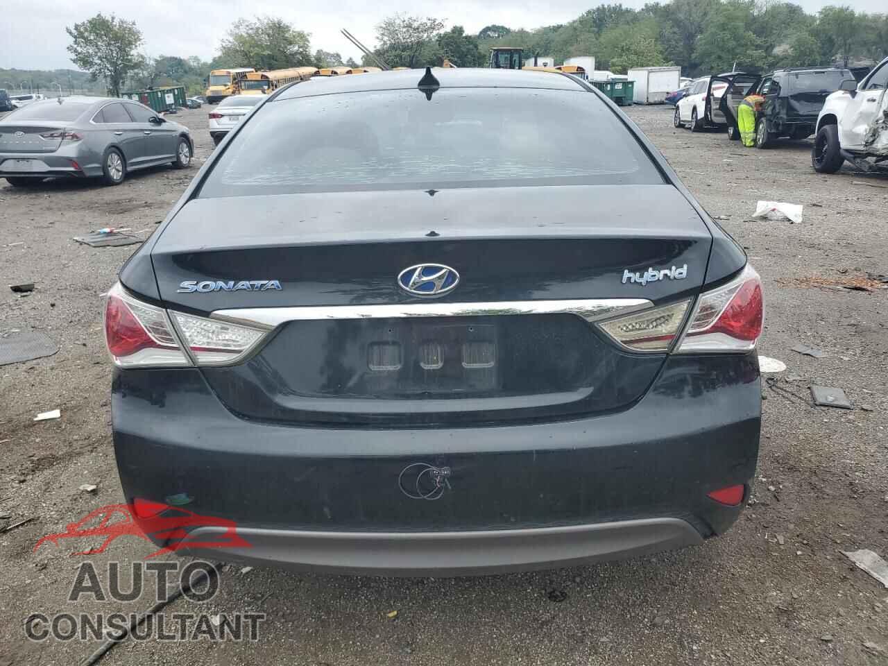 HYUNDAI SONATA 2012 - KMHEC4A43CA025149