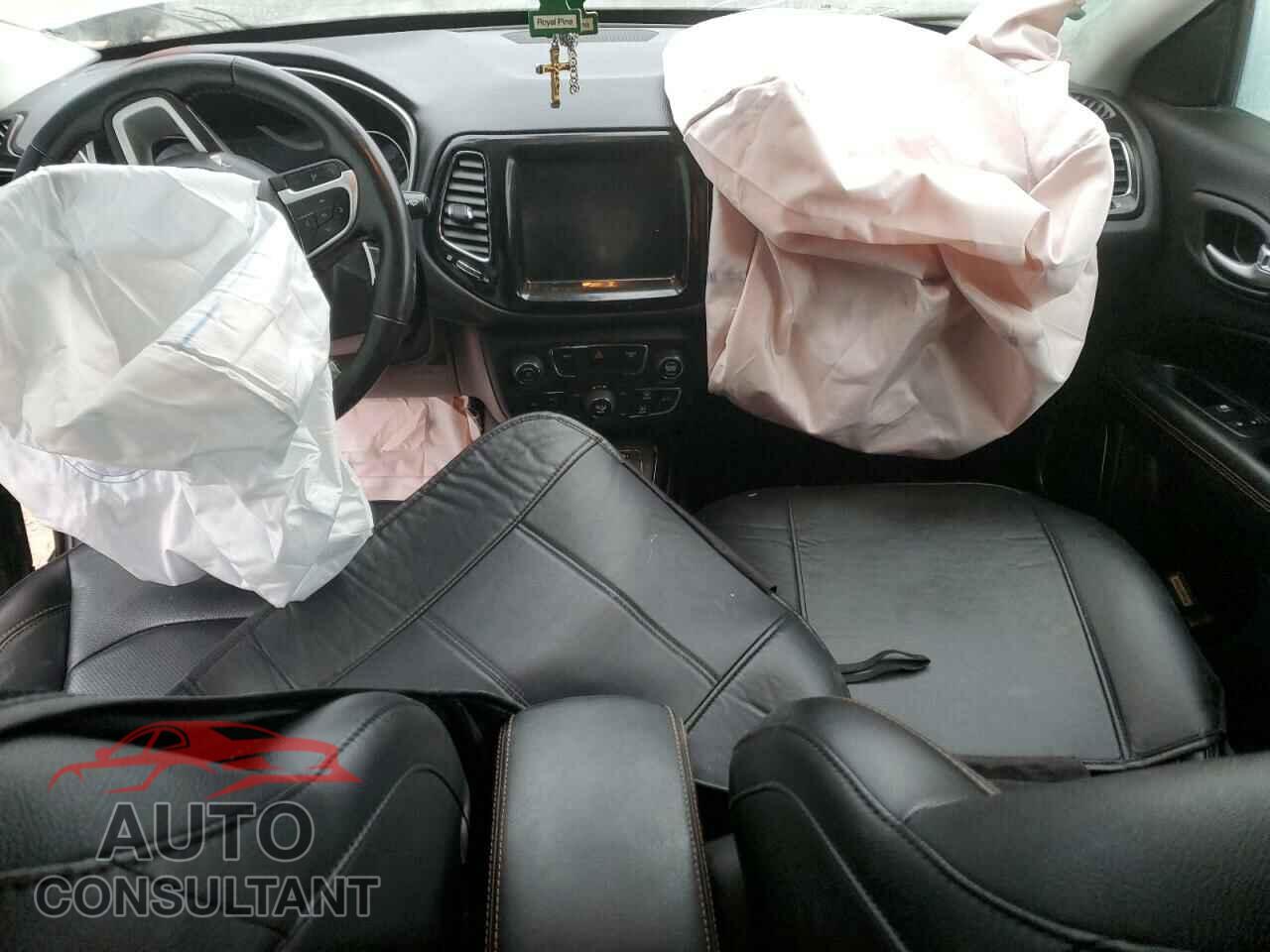 JEEP COMPASS 2020 - 3C4NJDCB2LT245736