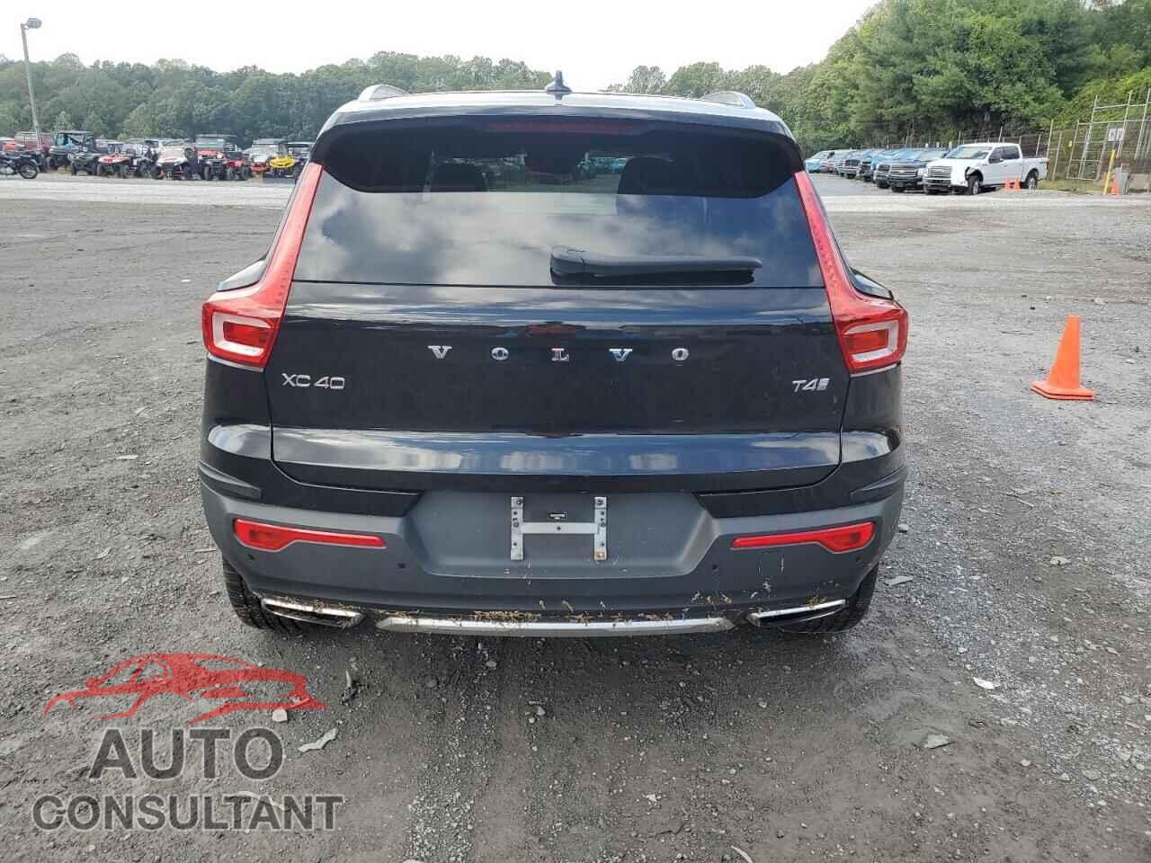 VOLVO XC40 2019 - YV4AC2HLXK2074598