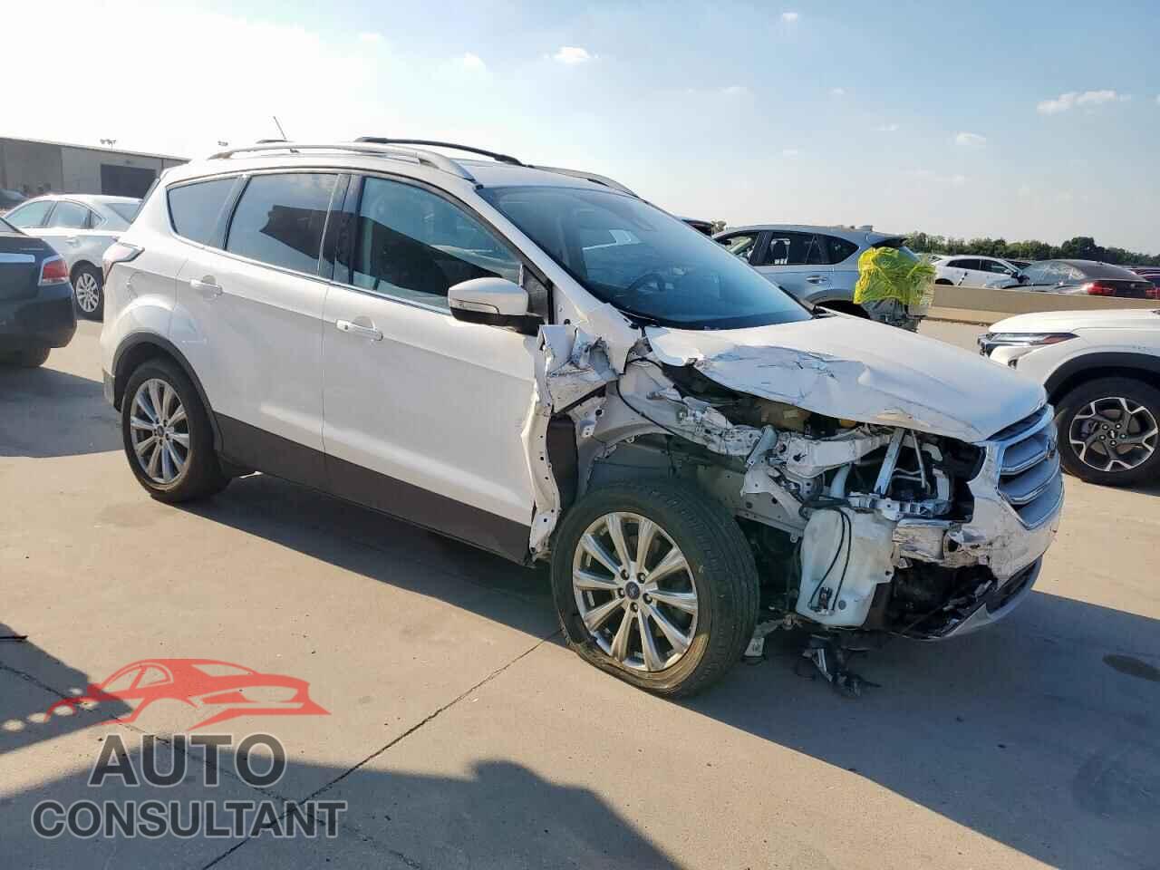 FORD ESCAPE 2018 - 1FMCU9J99JUC66299