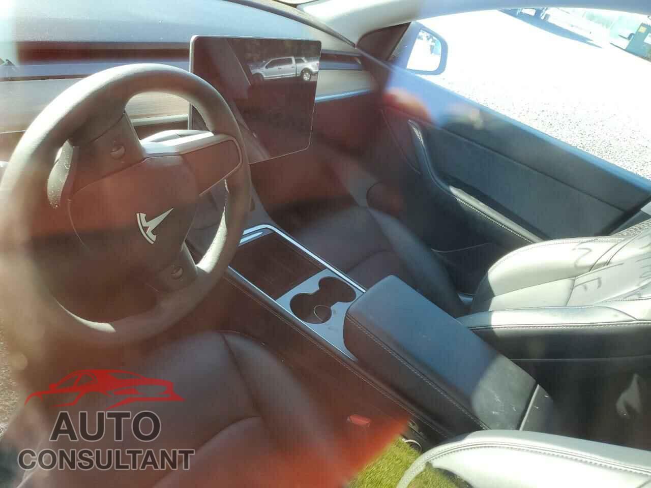 TESLA MODEL Y 2022 - 7SAYGAEE5NF316420