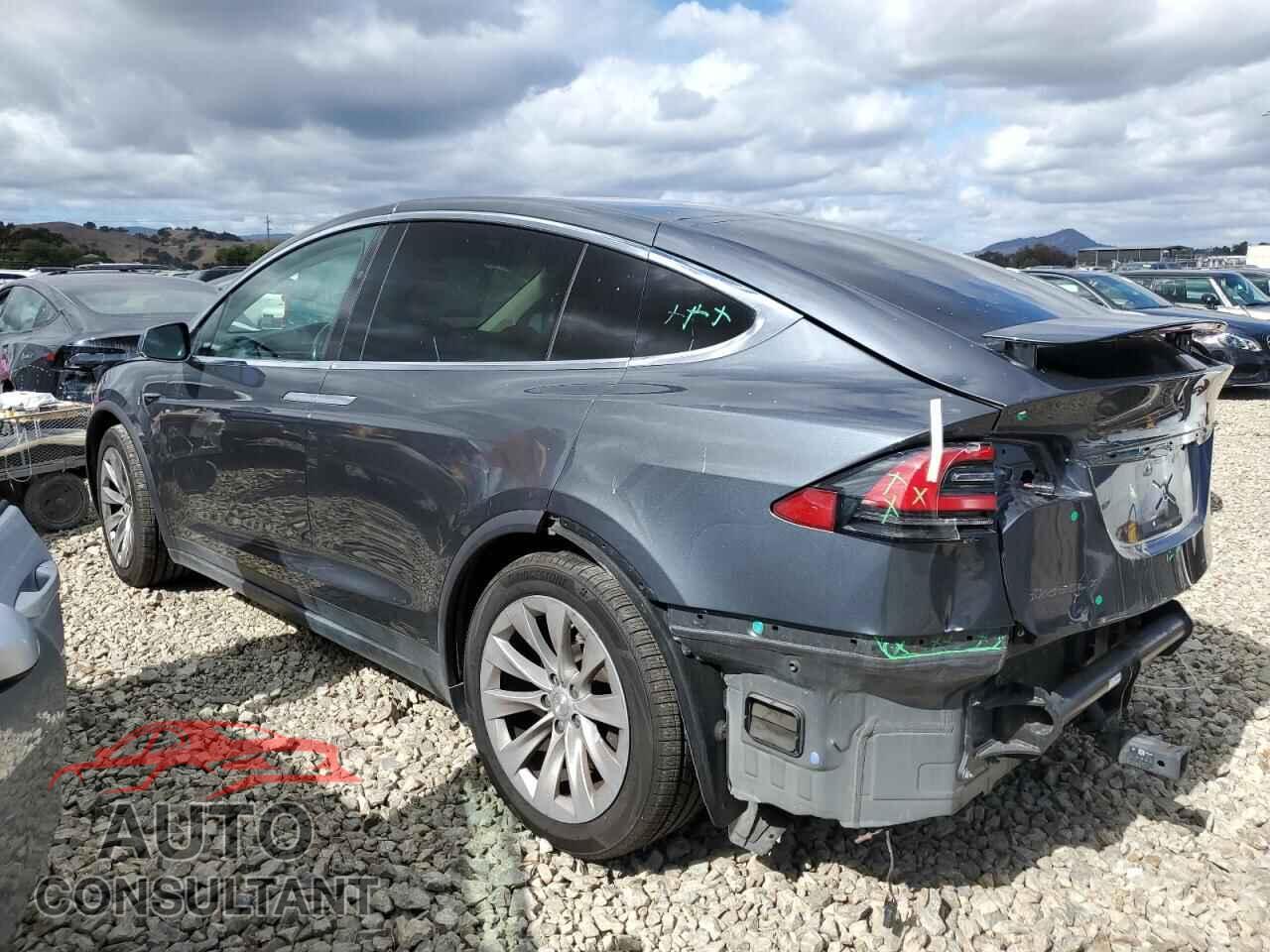 TESLA MODEL X 2016 - 5YJXCBE29GF022702
