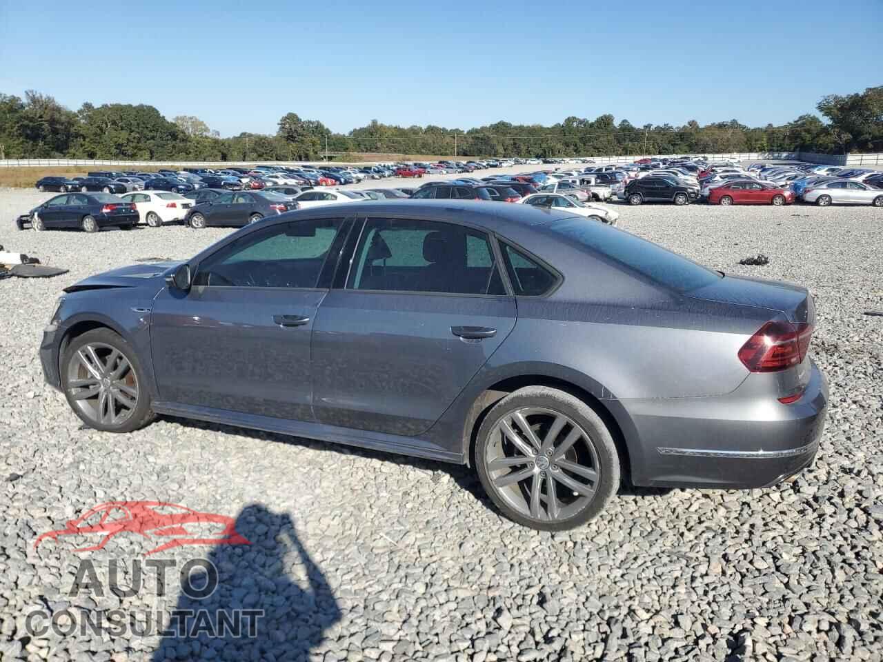 VOLKSWAGEN PASSAT 2018 - 1VWAA7A36JC042205