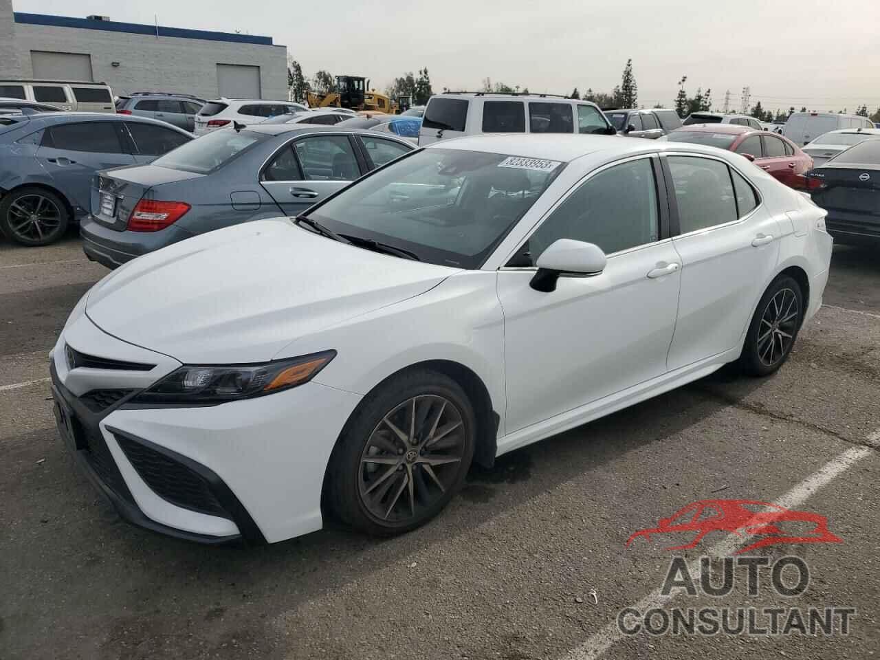 TOYOTA CAMRY 2023 - 4T1G11AK8PU768647