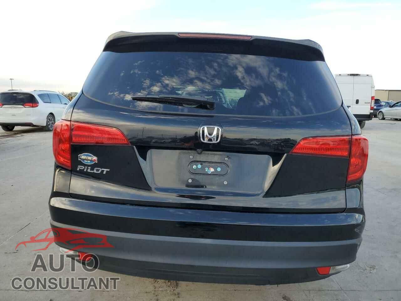 HONDA PILOT 2017 - 5FNYF5H50HB013276