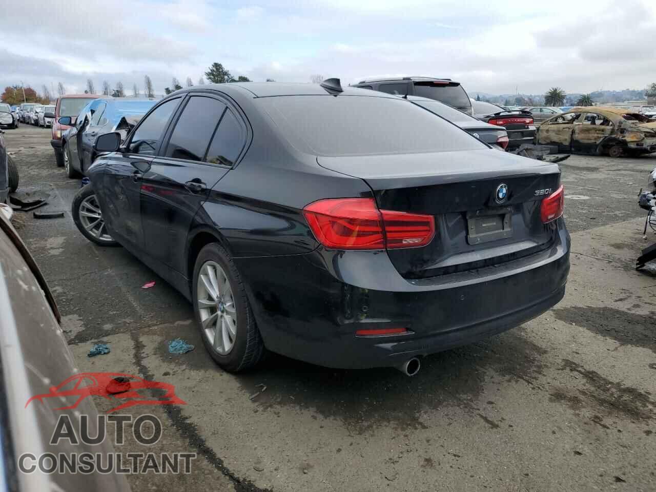 BMW 3 SERIES 2016 - WBA8E1G57GNU11319