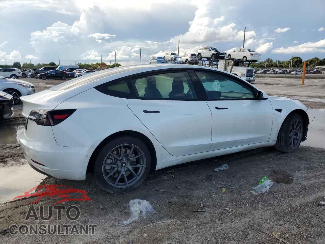 TESLA MODEL 3 2022 - 5YJ3E1EA8NF189415