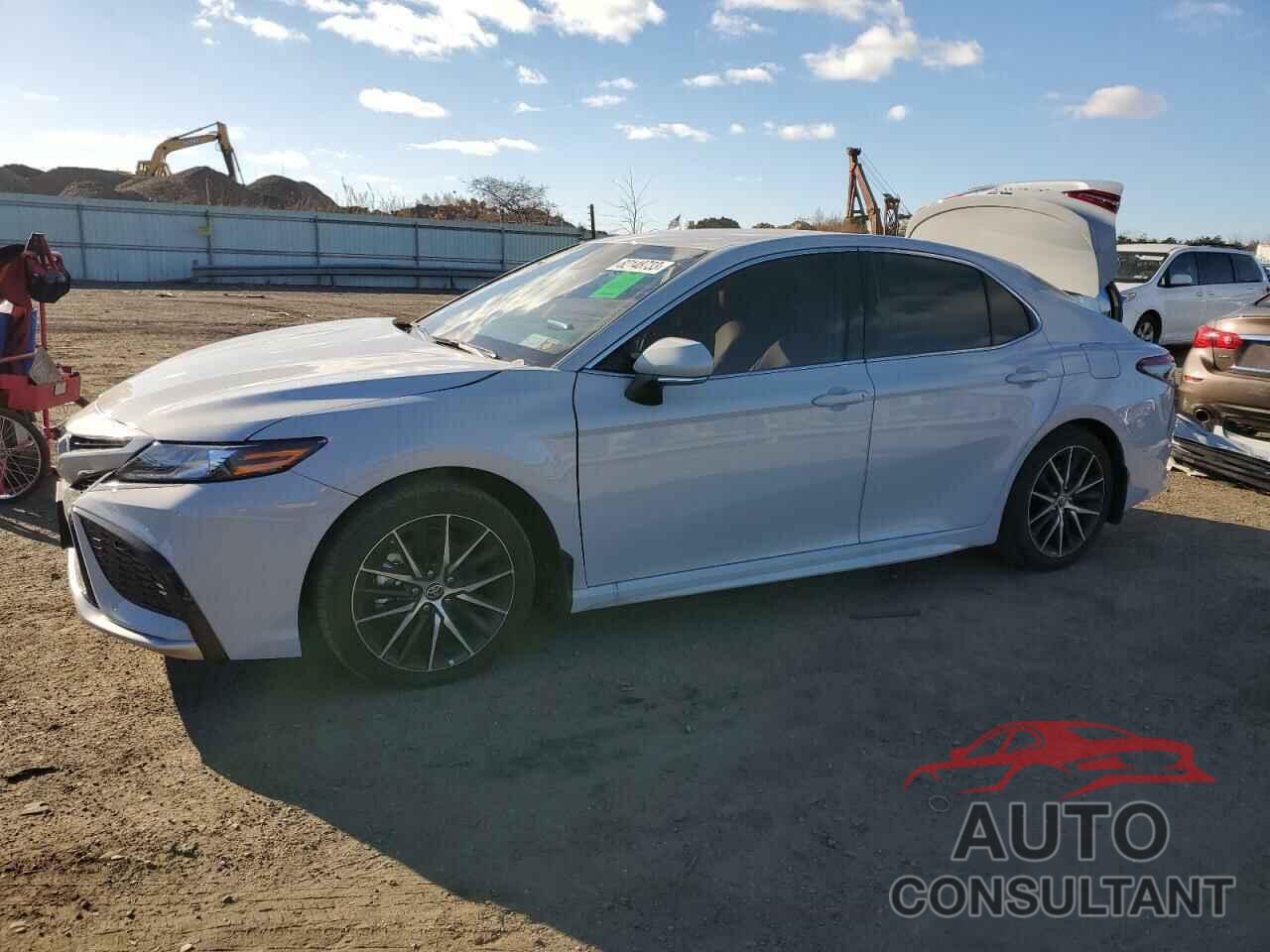 TOYOTA CAMRY 2024 - 4T1K31AK1RU061073