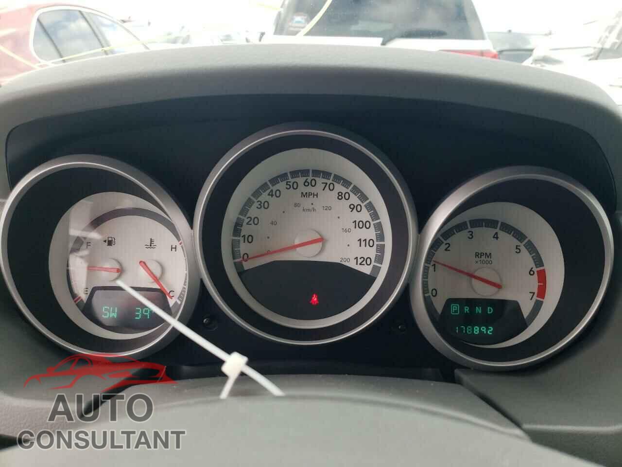 DODGE CARAVAN 2010 - 2D4RN3D1XAR332292
