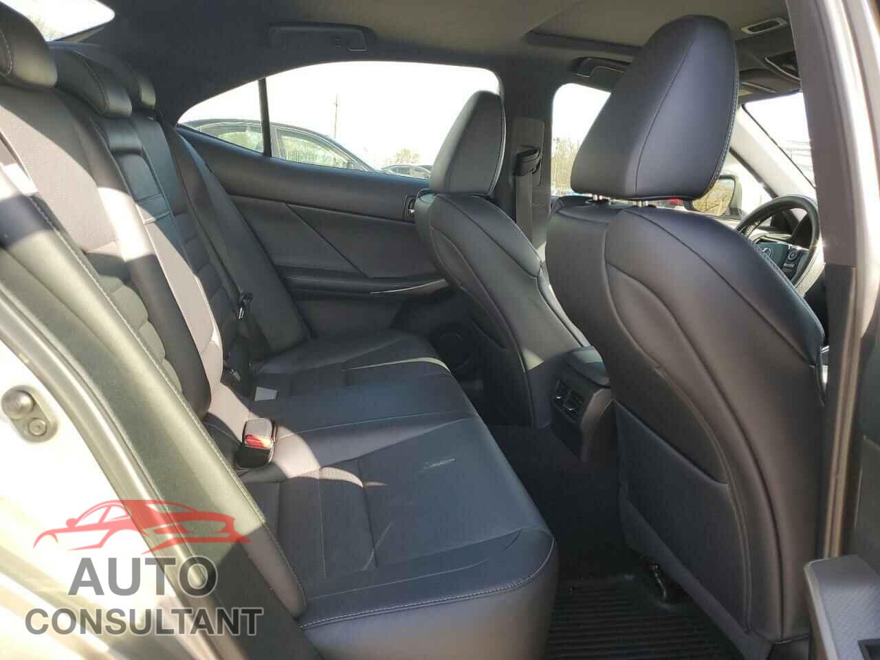 LEXUS IS 2016 - JTHBA1D29G5033694