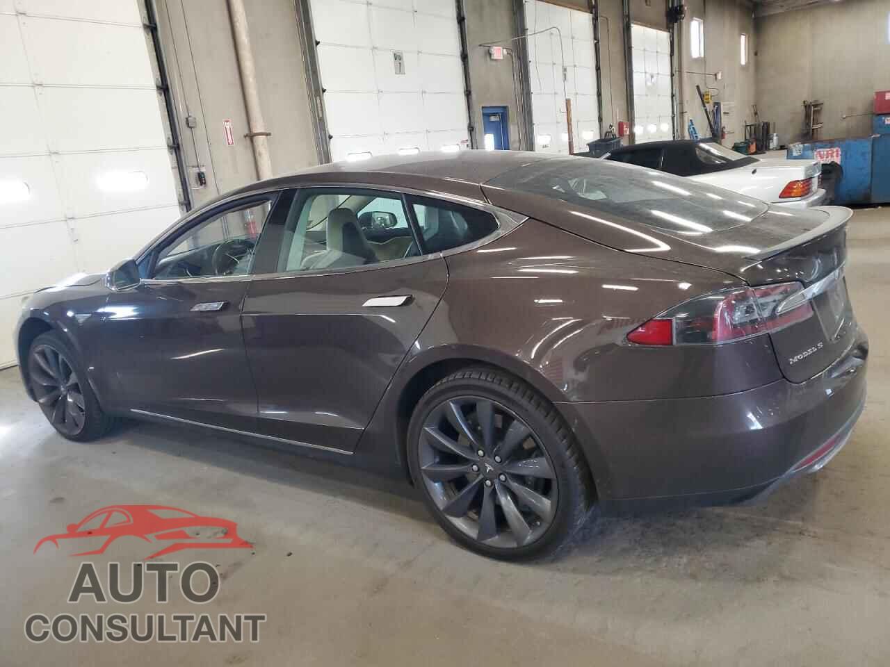 TESLA MODEL S 2013 - 5YJSA1DP8DFP18034