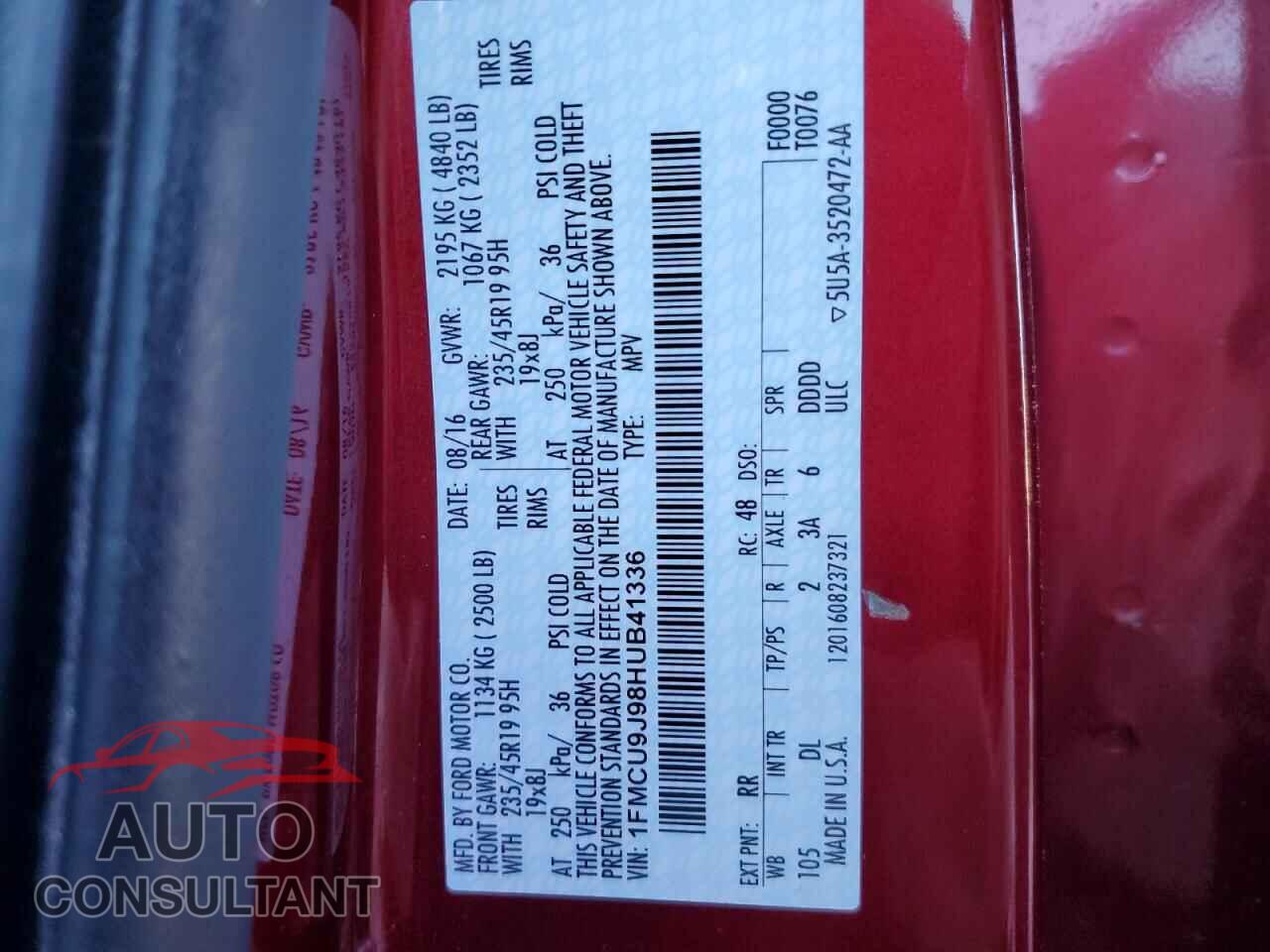 FORD ESCAPE 2017 - 1FMCU9J98HUB41336