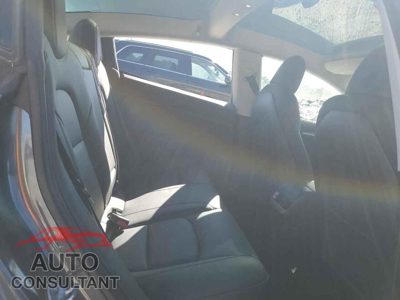 TESLA MODEL 3 2023 - 5YJ3E1EA1PF404426