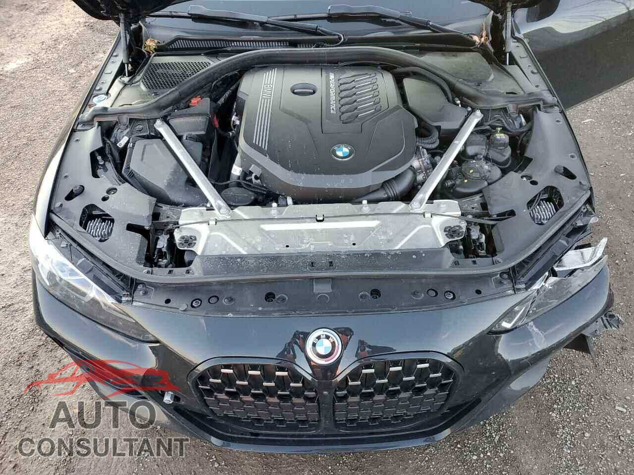 BMW M4 2022 - WBA13AR04NCH97802