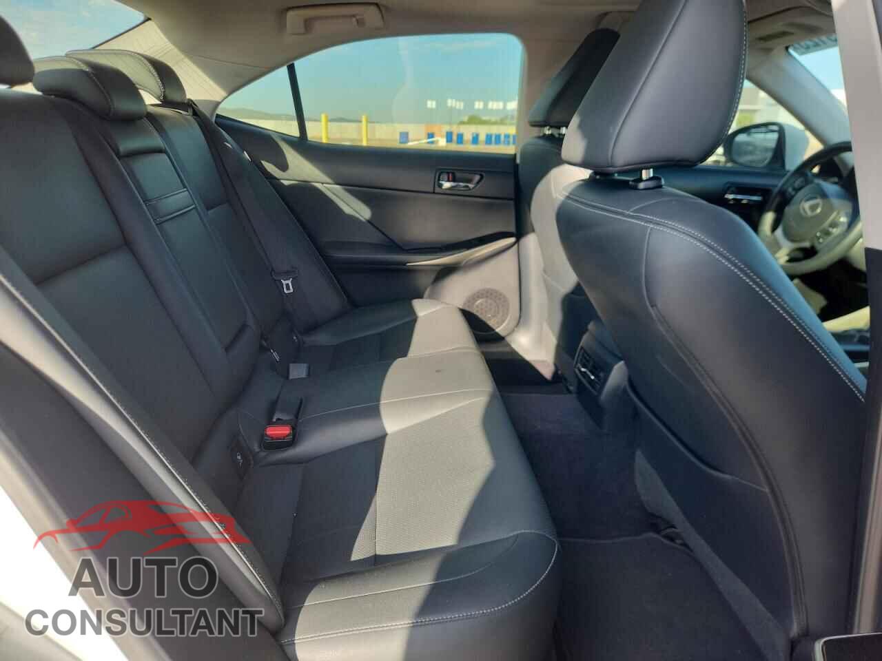 LEXUS IS 2014 - JTHBF1D26E5011201