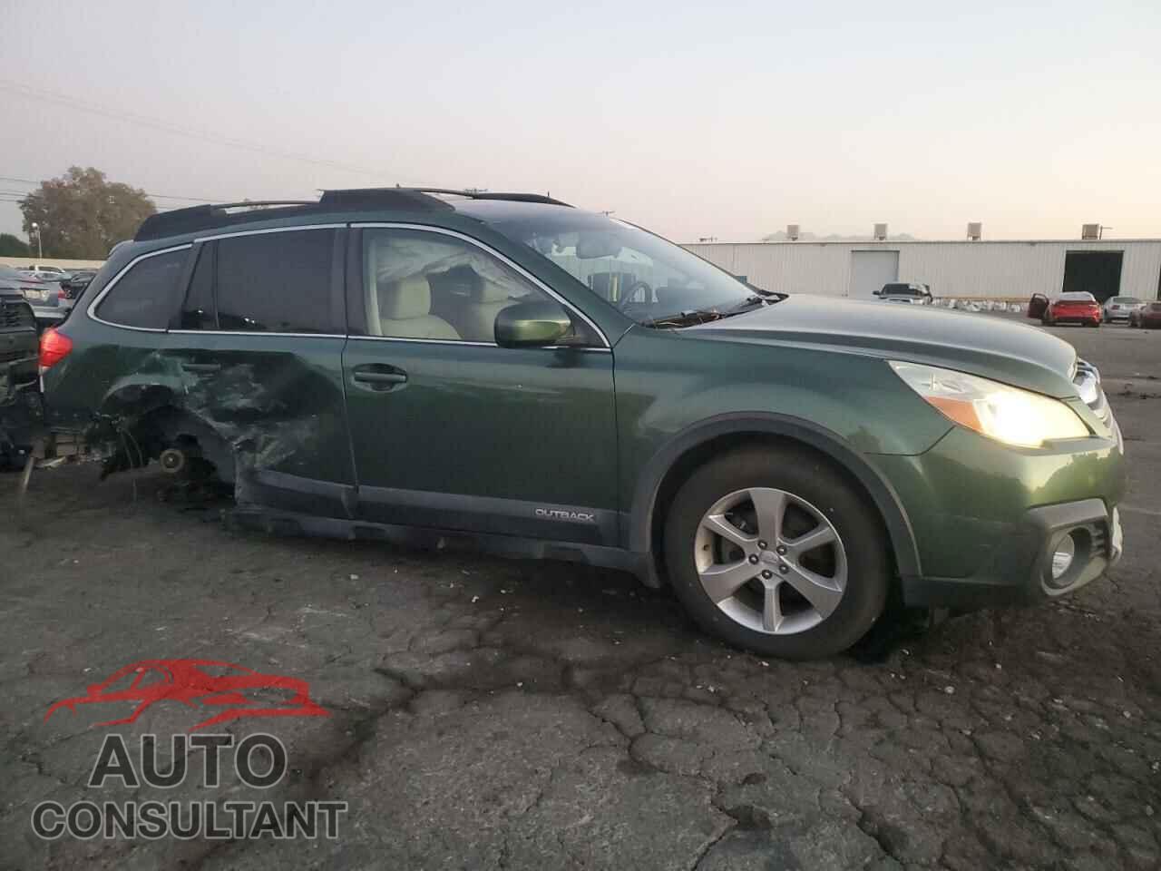 SUBARU OUTBACK 2013 - 4S4BRBKC2D3224131