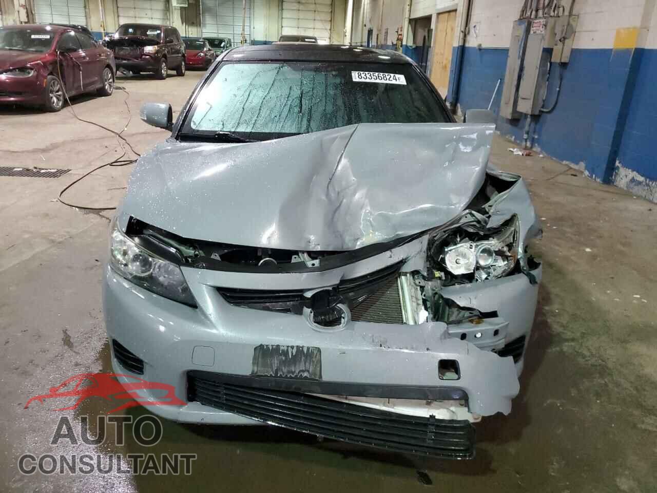 TOYOTA SCION 2012 - JTKJF5C75C3040112