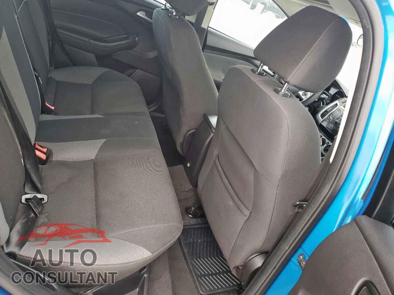 FORD FOCUS 2012 - 1FAHP3F27CL449385