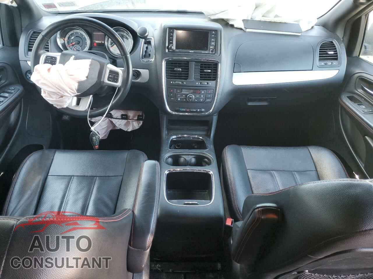 DODGE CARAVAN 2018 - 2C4RDGEG1JR145579