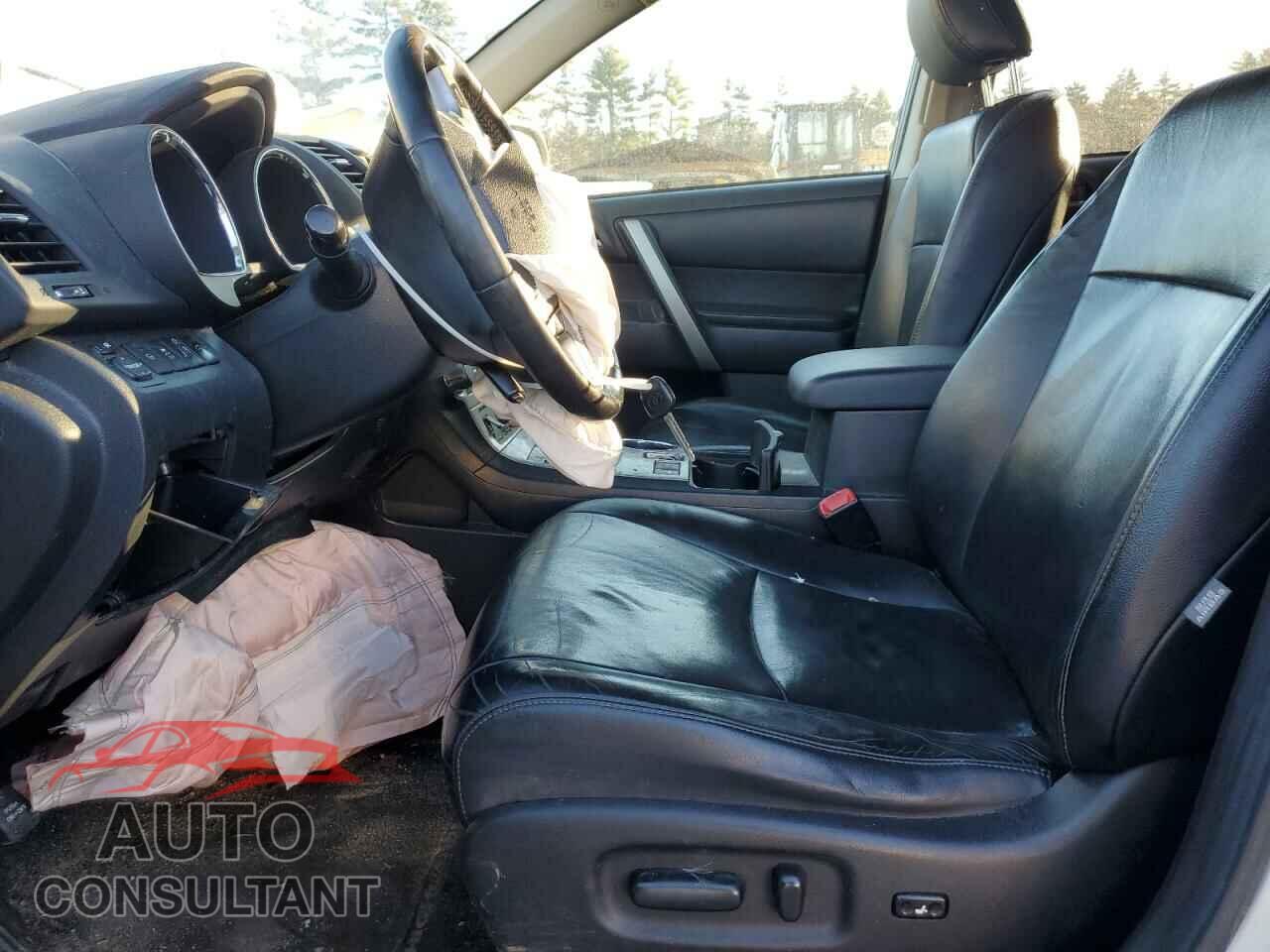 TOYOTA HIGHLANDER 2013 - 5TDBK3EH8DS230603