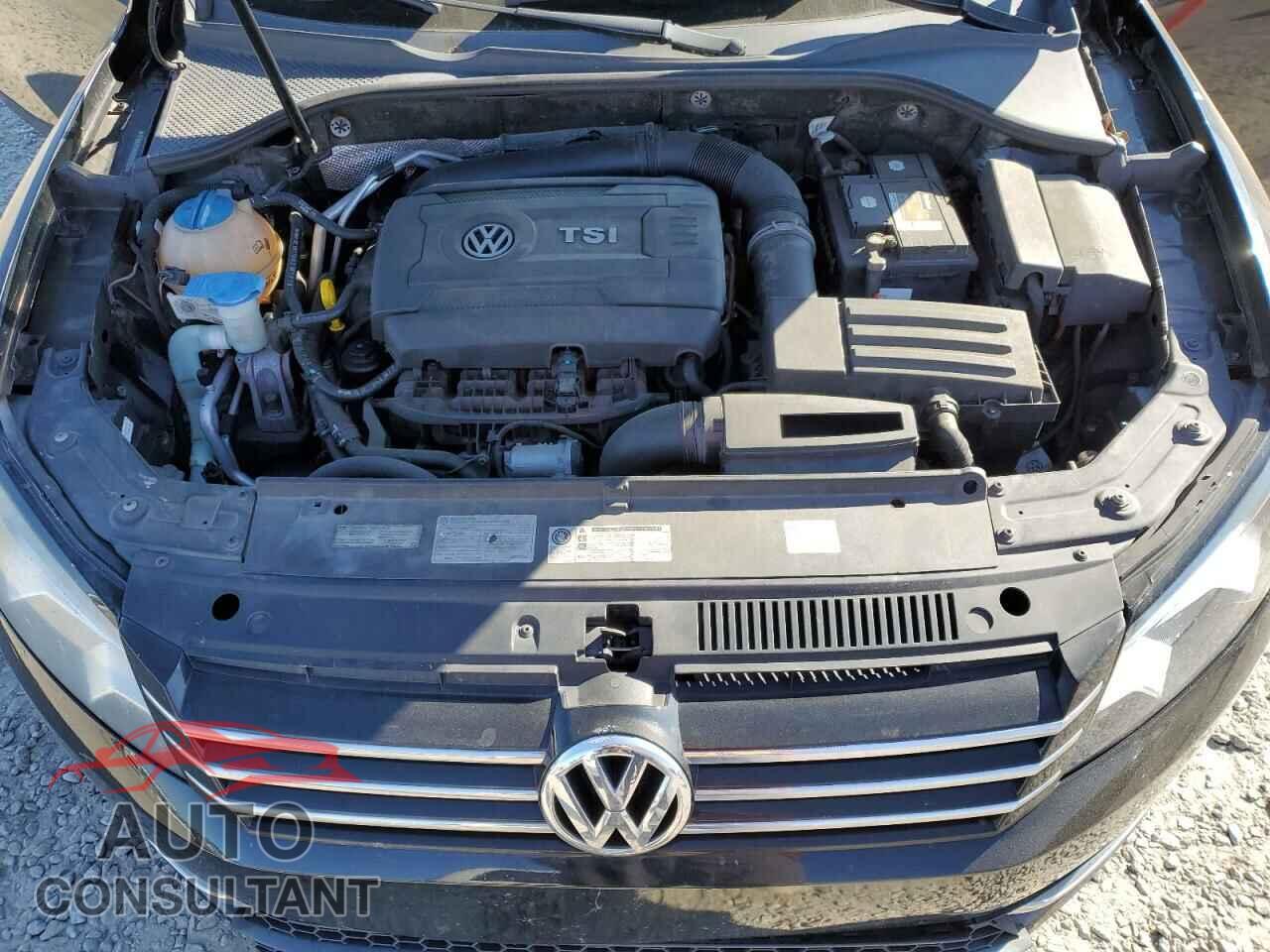 VOLKSWAGEN PASSAT 2014 - 1VWAT7A30EC021527
