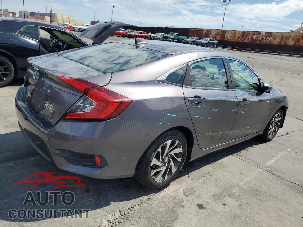 HONDA CIVIC 2018 - 2HGFC2F74JH522856