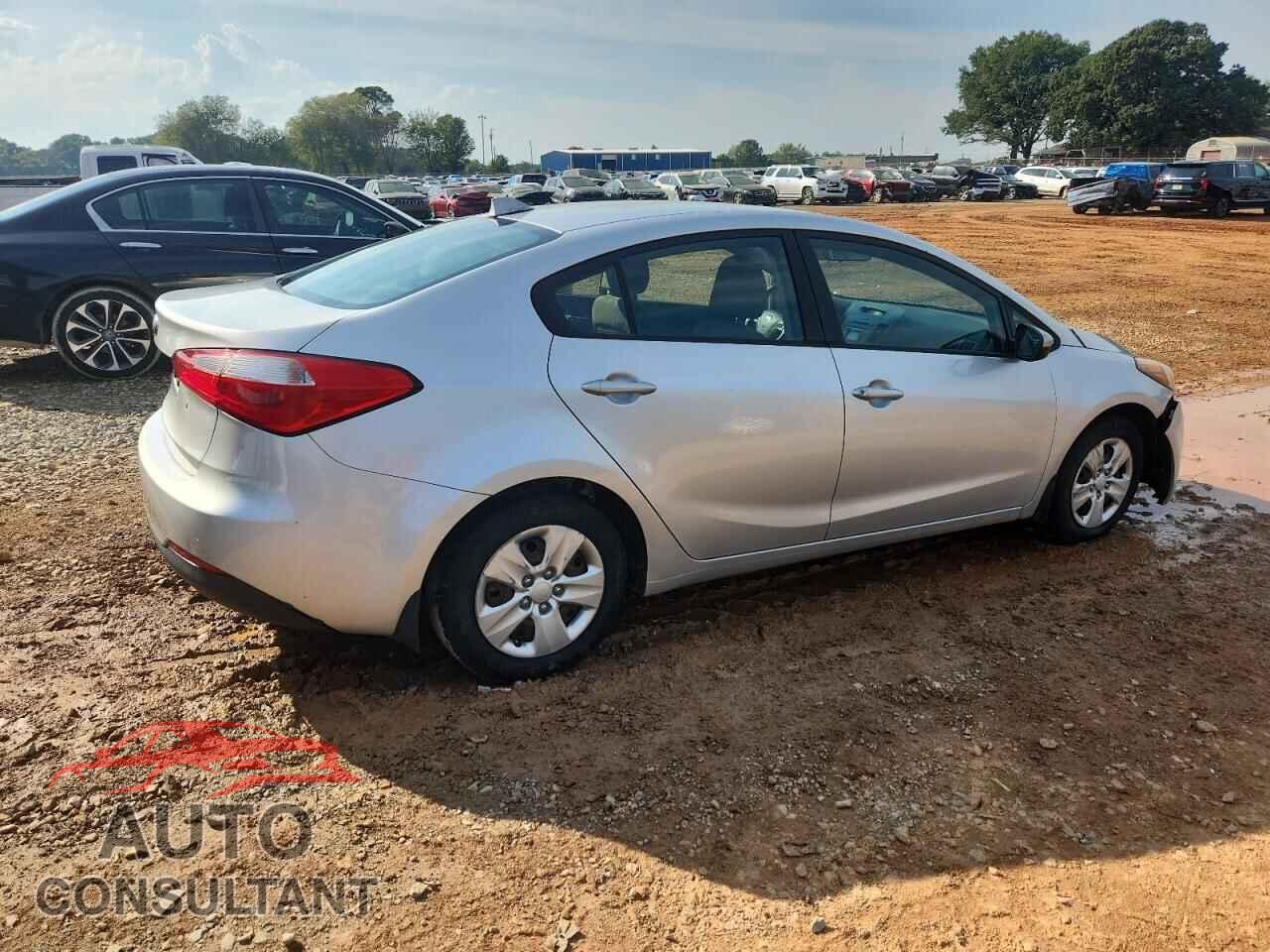 KIA FORTE 2015 - KNAFK4A60F5286911