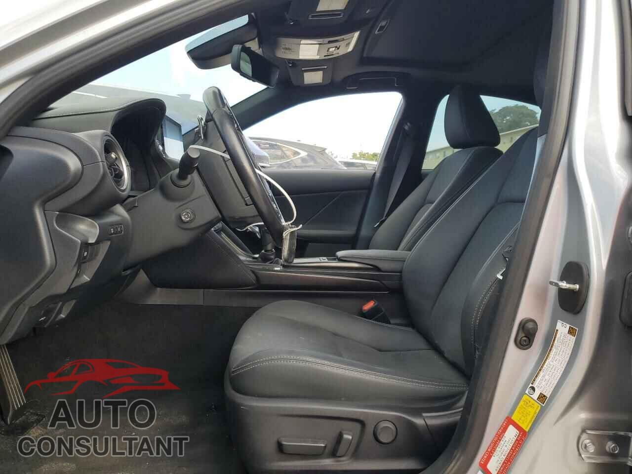 LEXUS IS 2022 - JTHDA1D22N5119709