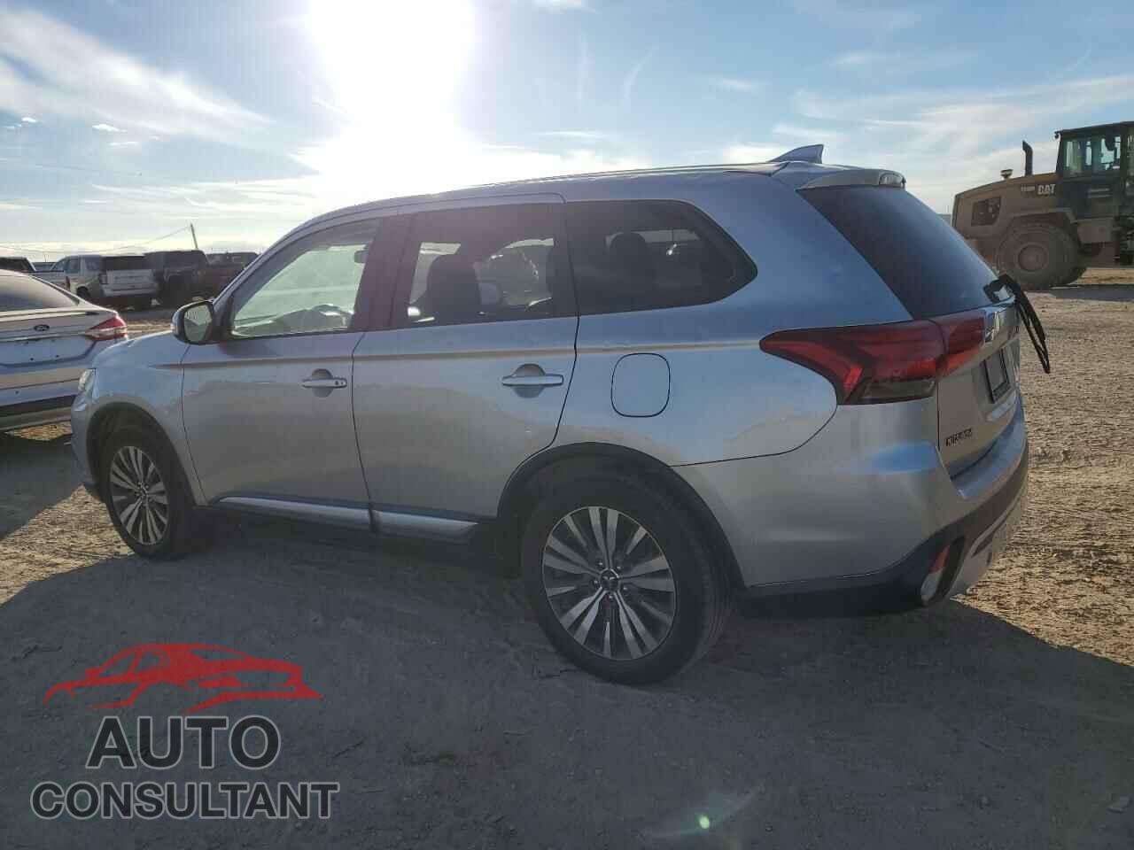 MITSUBISHI OUTLANDER 2019 - JA4AD3A30KZ042423