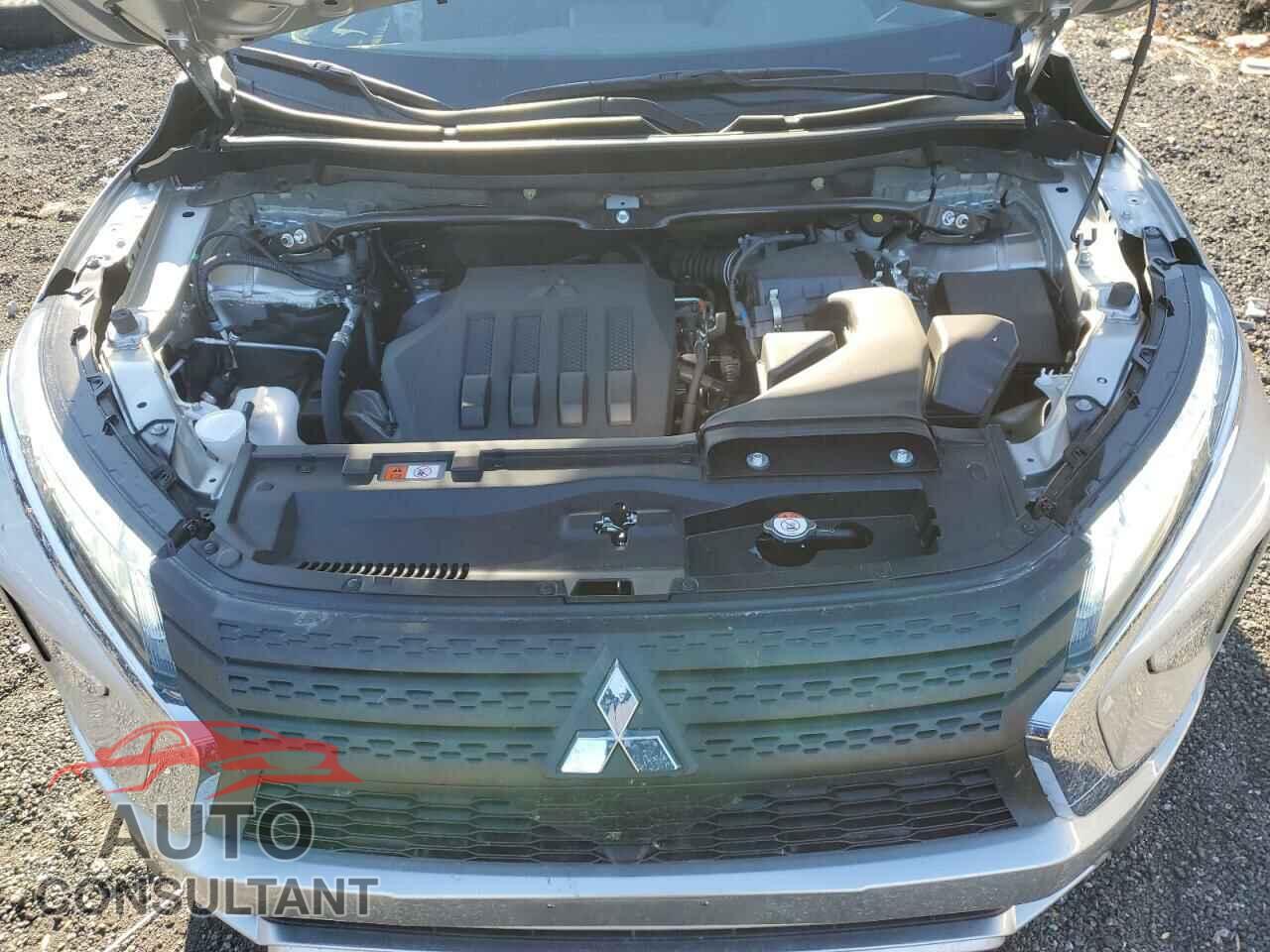 MITSUBISHI ECLIPSE 2024 - JA4ATWAAXRZ014139