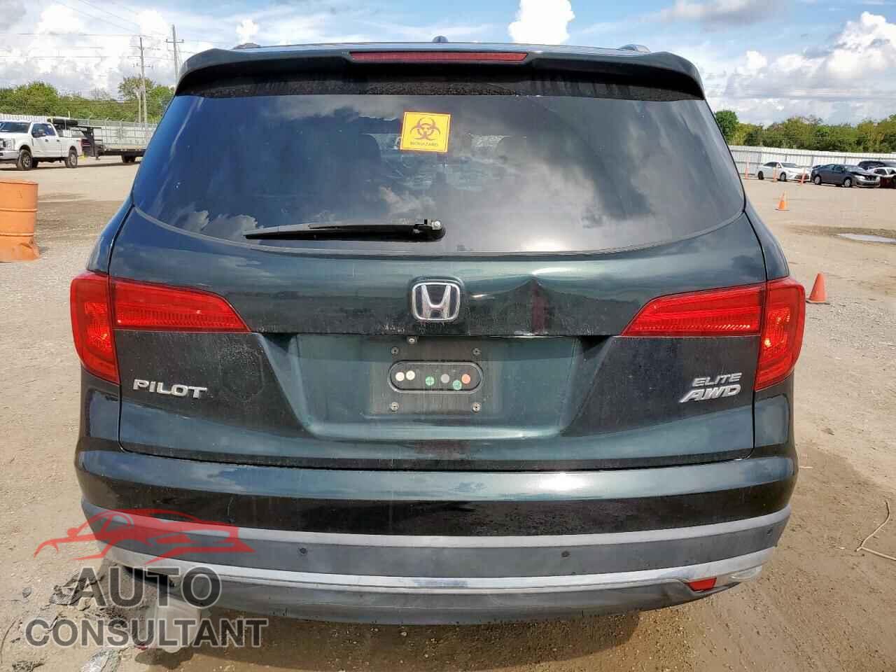 HONDA PILOT 2016 - 5FNYF6H03GB017928