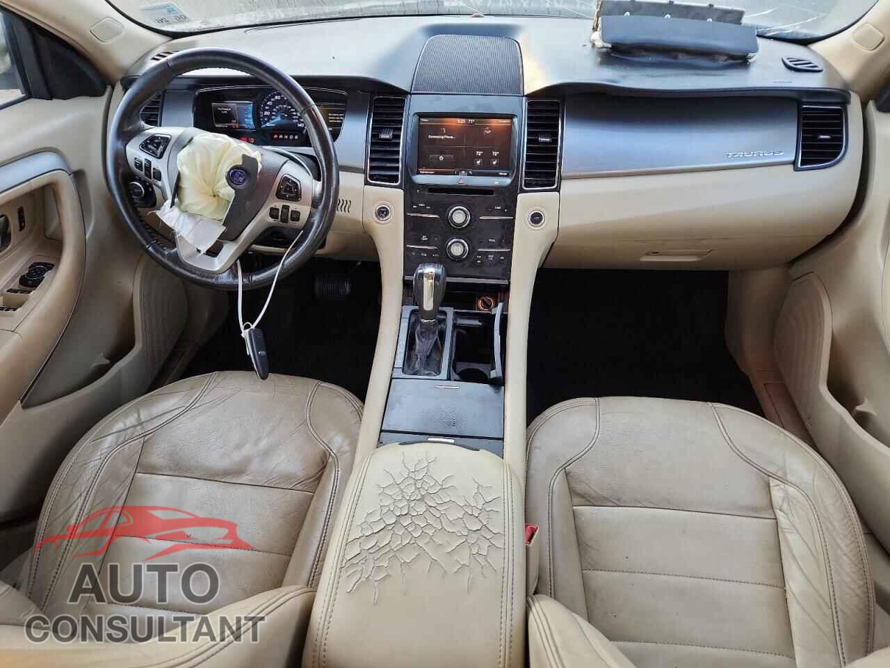 FORD TAURUS 2015 - 1FAHP2E89FG172459