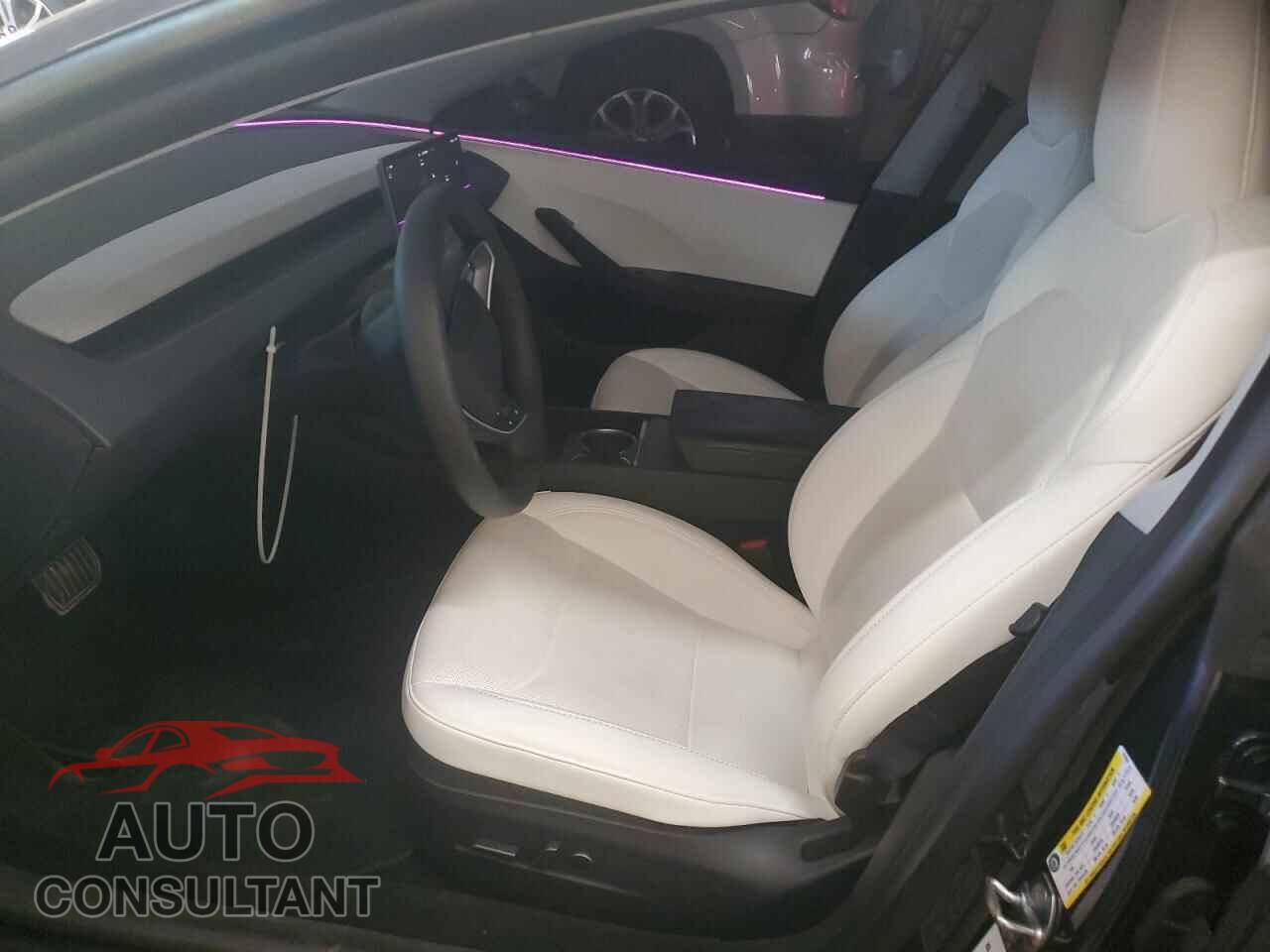 TESLA MODEL 3 2025 - 5YJ3E1EB0SF937904