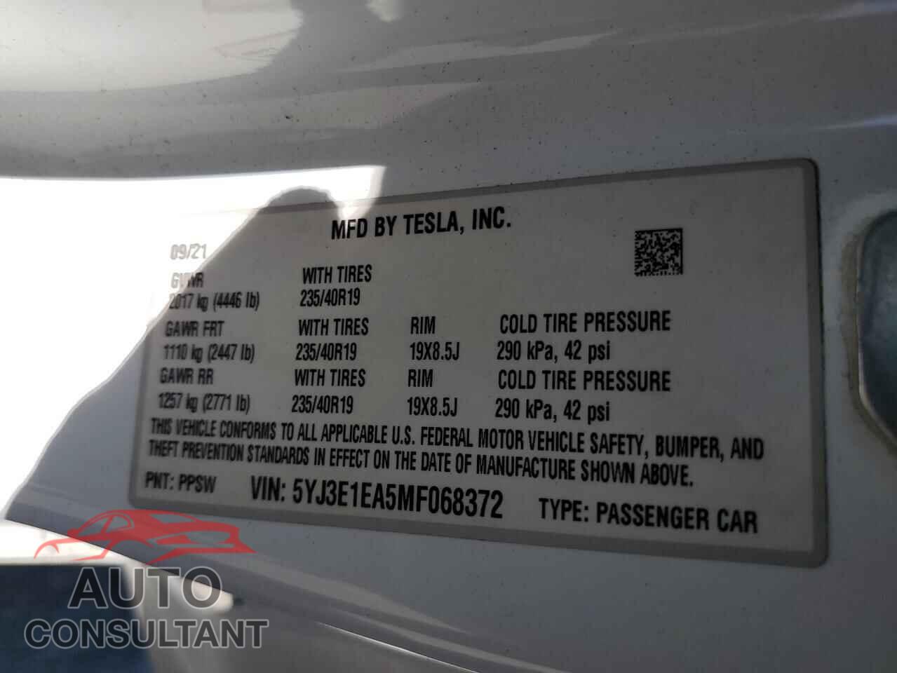 TESLA MODEL 3 2021 - 5YJ3E1EA5MF068372