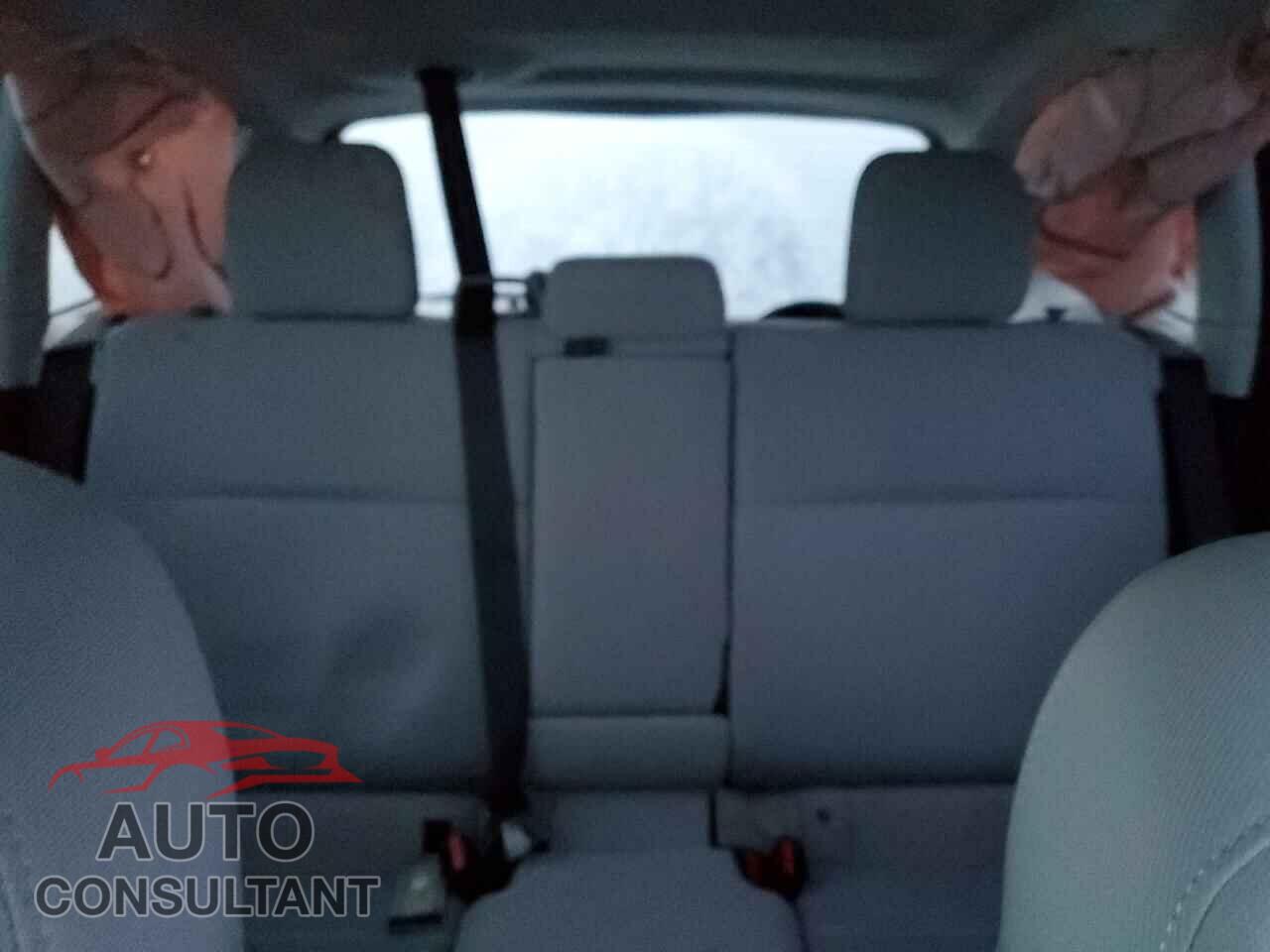 SUBARU FORESTER 2015 - JF2SJADC9FH803613
