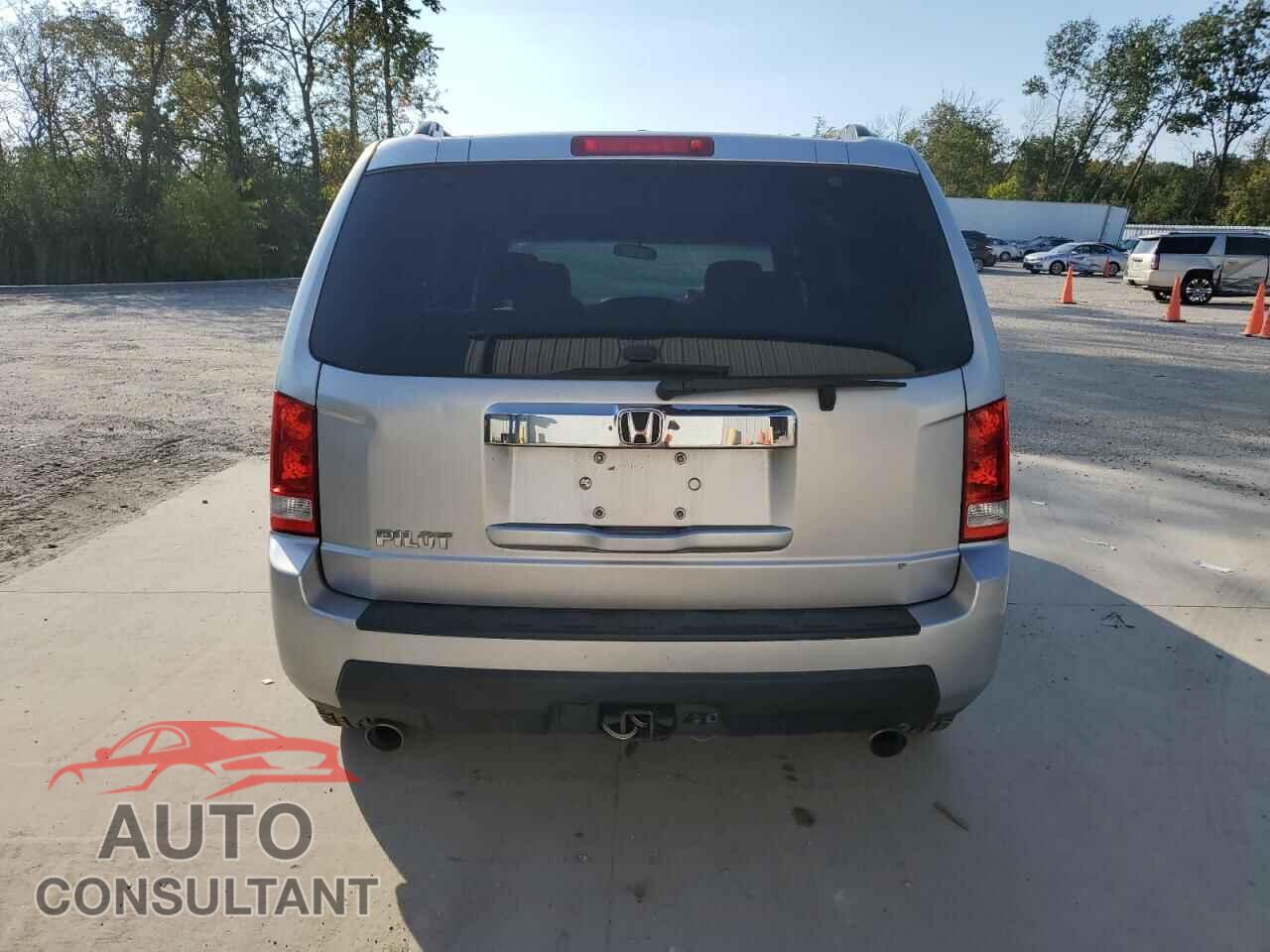 HONDA PILOT 2010 - 5FNYF3H43AB002032