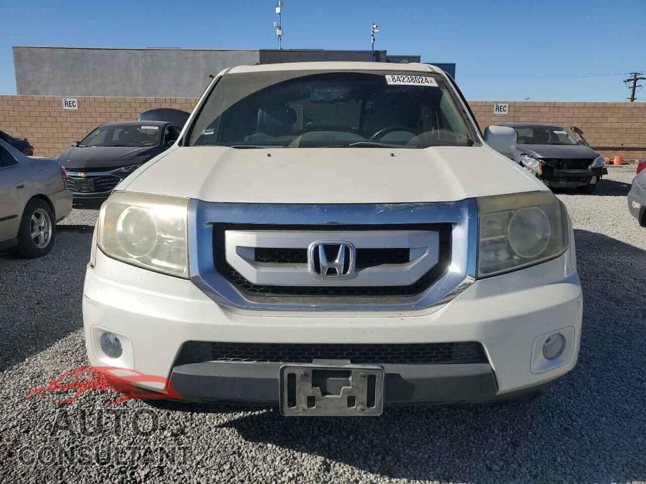 HONDA PILOT 2011 - 5FNYF3H94BB014302