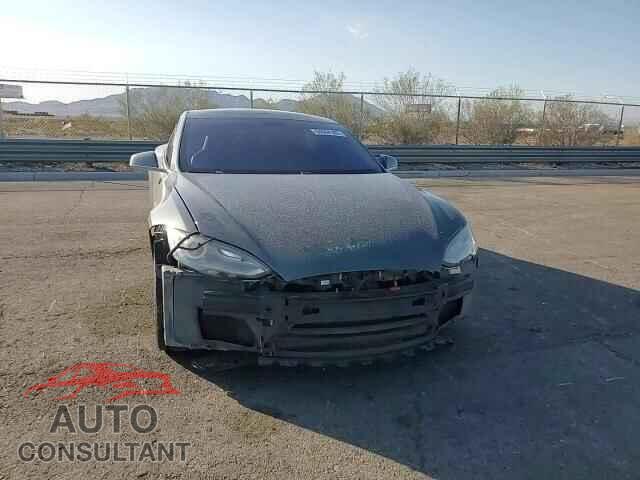 TESLA MODEL S 2014 - 5YJSA1S16EFP33227