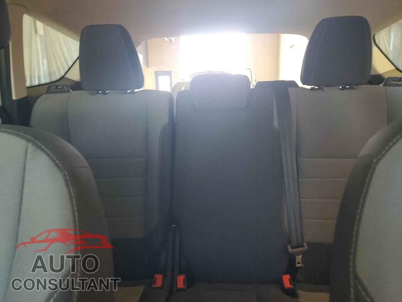 FORD ESCAPE 2017 - 1FMCU0F70HUA24000