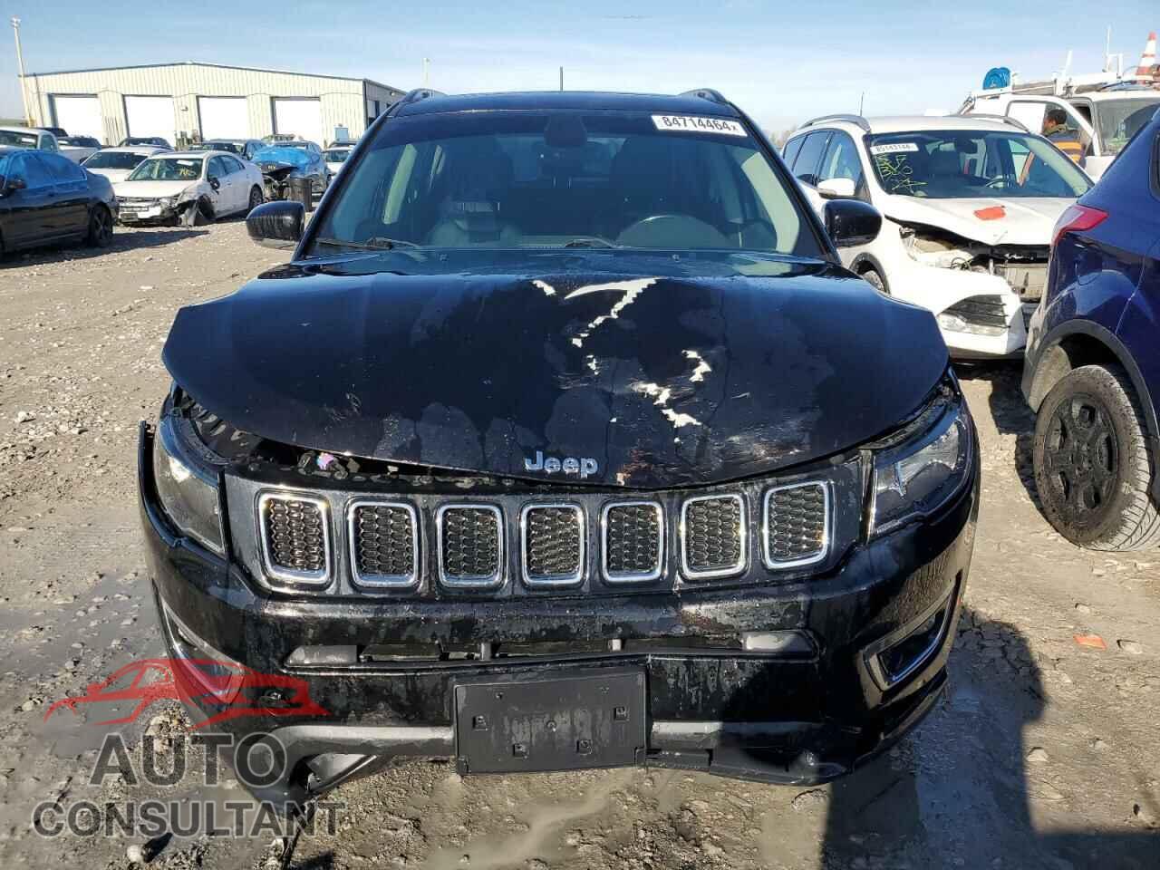 JEEP COMPASS 2018 - 3C4NJDCB4JT231270